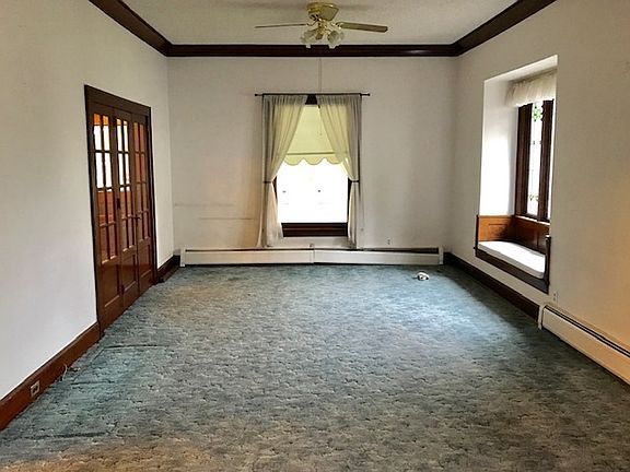 5th image of 111 W Arch St