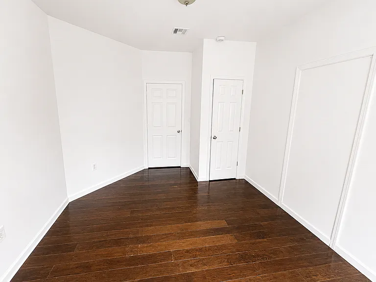 233 Rose St — Photo 22