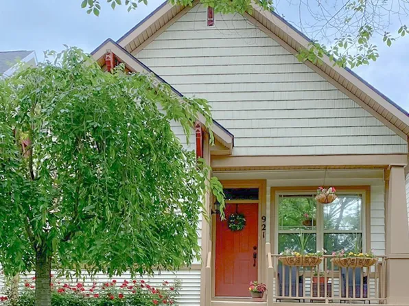 921 Fontaine St, Monroe, MI 48162