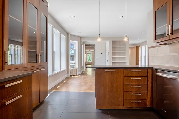 Rented by Tipping Point Real Estate LLC | media 5