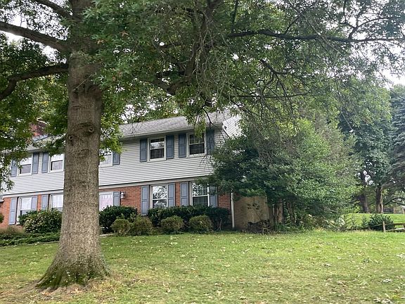 2nd image of 1117 Chatterleigh Cir