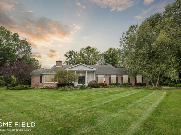 977 Terrace Ct, Owosso, MI 48867
