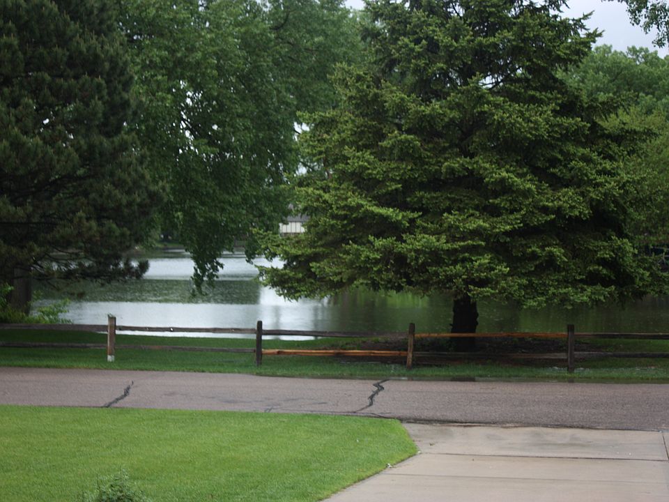 1st image of 1315 N Kealing Ave