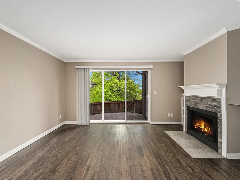 The Row Townhomes — Photo 7