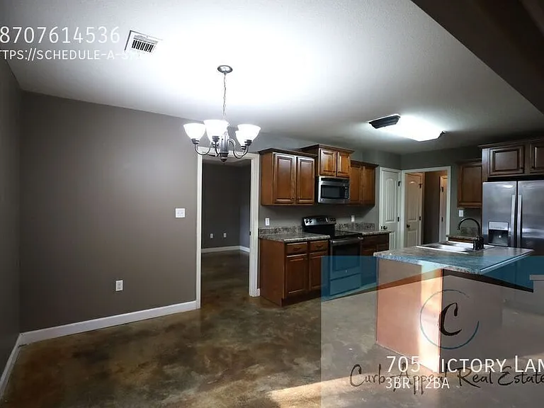 705 Victory Ln — Photo 6