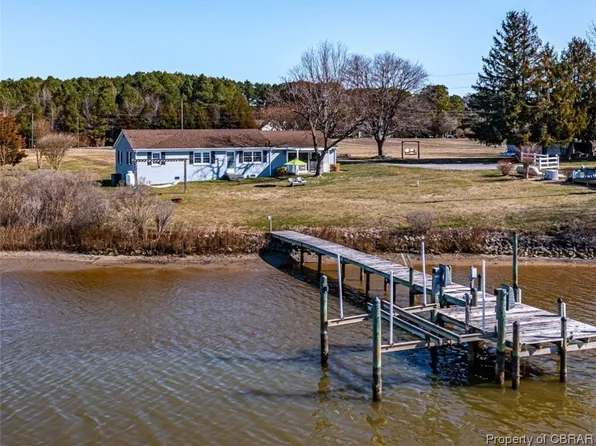 253 Indian Banks Rd, Farnham, VA 22460