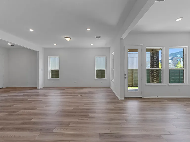 3309 Penn Blvd — Photo 9