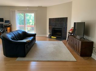 9 Maple Tree Ave APT B3, Stamford, CT 06906