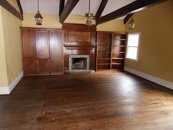 3rd image of 3120 Bryn Mawr Dr