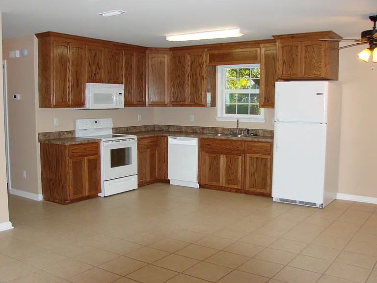 311 Merriweather Rd — Photo 9