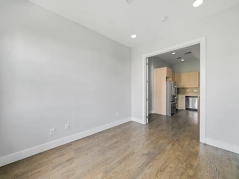 272 Himrod St #2L — Photo 11