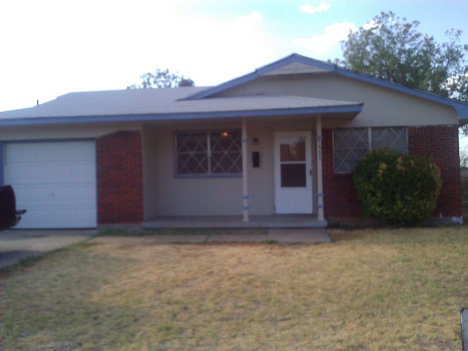 1st image of 5321 NW Cherry Ave