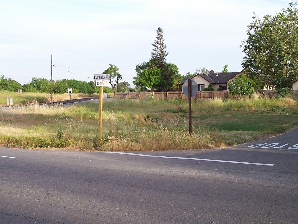 2nd image of 7960 Eloise Ave