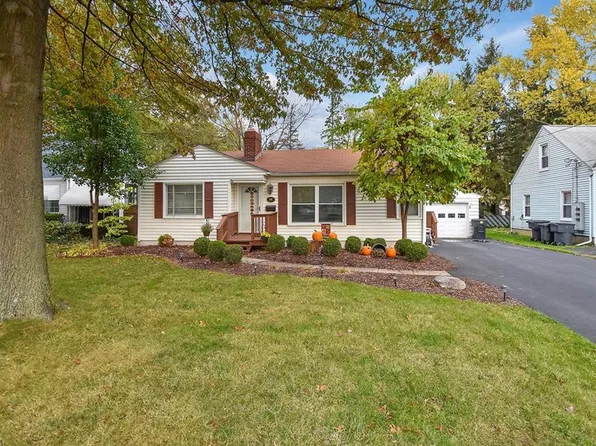 386 Belvedere Ave NE, Warren, OH 44483