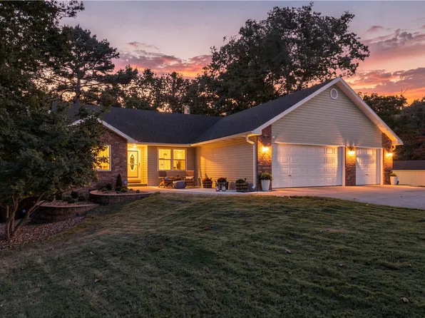 10 Wellow Ln, Bella Vista, AR 72714
