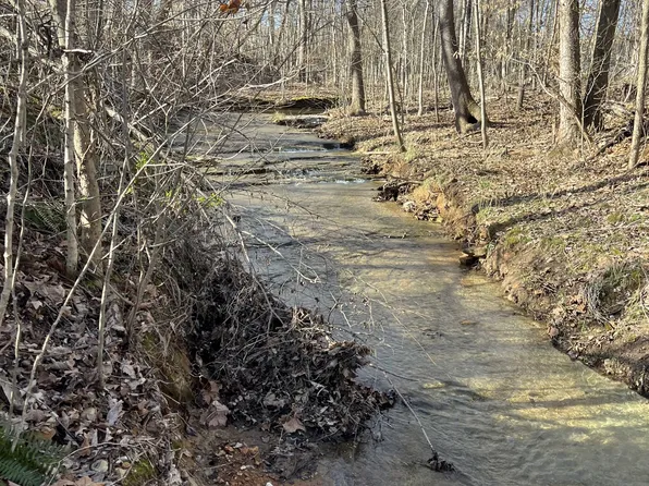 4061 Sawmill Rd, Woodlawn, TN 37191