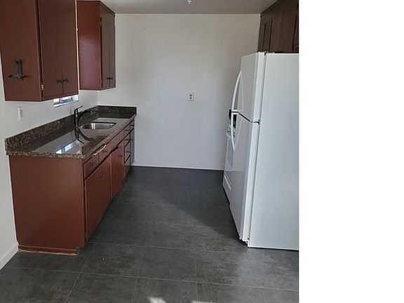 3rd image of 3401 65th Ave #C