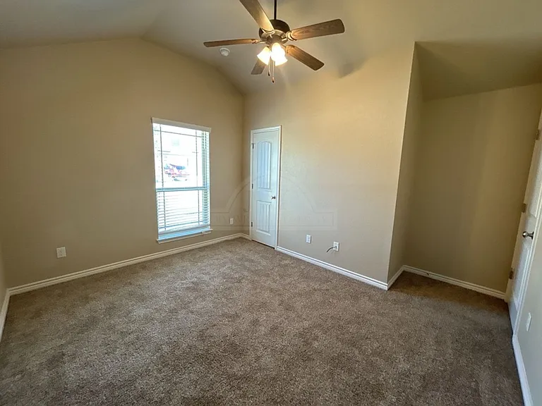 2109 Martin Luther King Jr Blvd — Photo 22