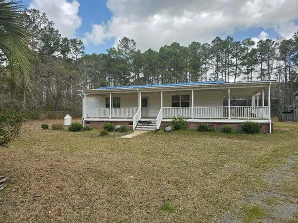 958 Adrian Ln, Moncks Corner, SC 29461