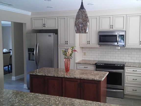 5th image of 1483 Hohe Ln