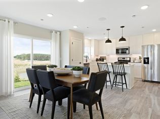 12764 Farnham Ln, Rogers, MN 55374