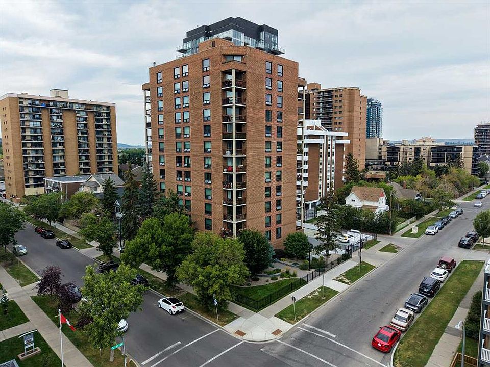 1st image of 1304 S 15th Ave SW #220