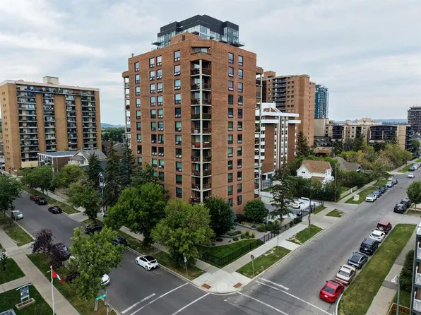 1304 S 15th Ave SW #220, Calgary, AB T3C 0X7