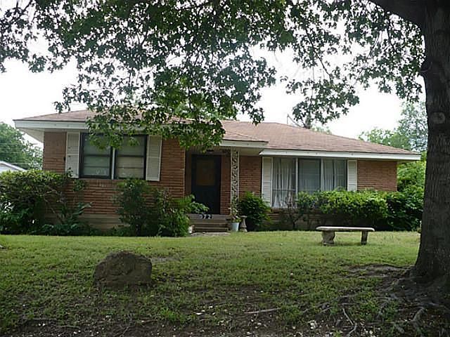 2nd image of 972 Green Castle Dr