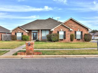 500 Loyd Ln, Moore, OK 73160