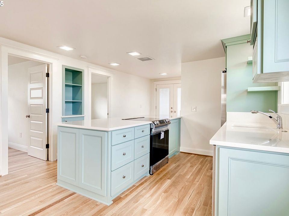 1st image of 5339 NE 33rd Ave #5339