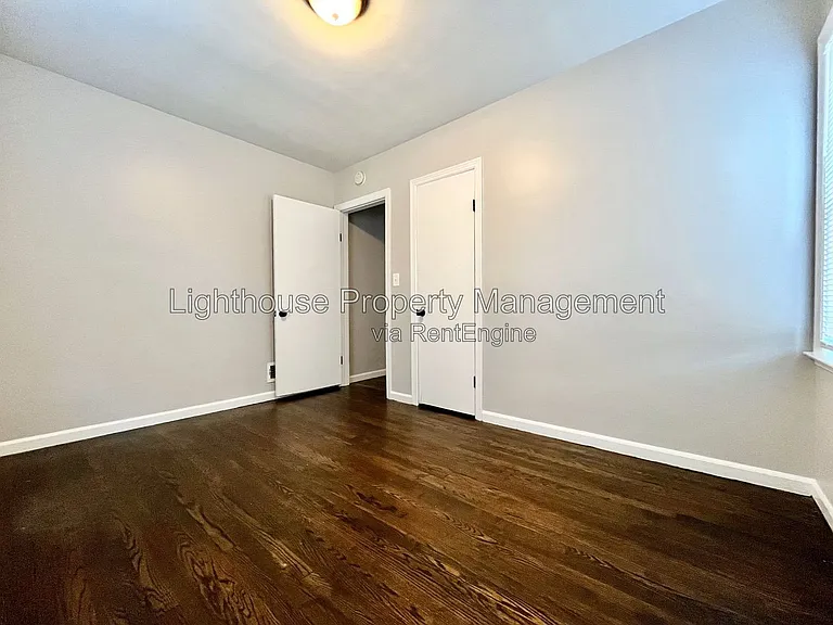 809 Eastern Ave NE — Photo 11