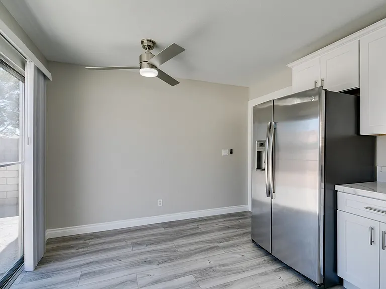 8292 Palmada Dr — Photo 23