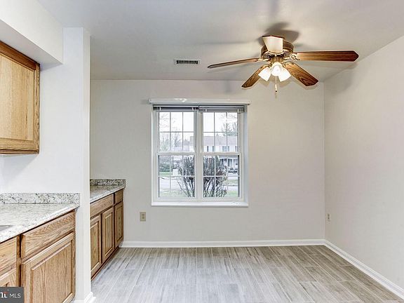 3rd image of 12218 Nutmeg Ct
