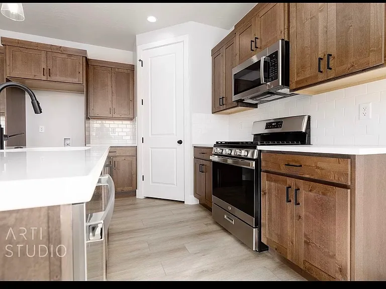 1399 W 450 N #2 — Photo 7