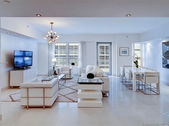 4th image of 3737 Collins Ave #N-303
