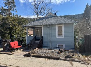 5518 Shasta Ave APT A, Dunsmuir, CA 96025
