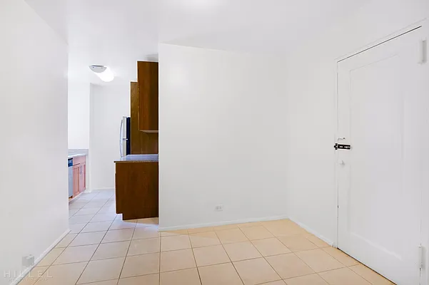 Rented by Hillel Realty Group | media 25