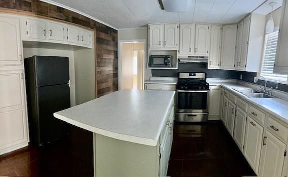 5th image of 119 Havana St
