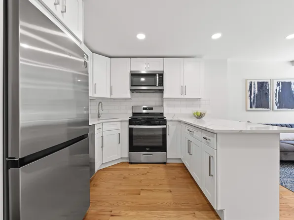 537 Halsey Street image 33 of 38