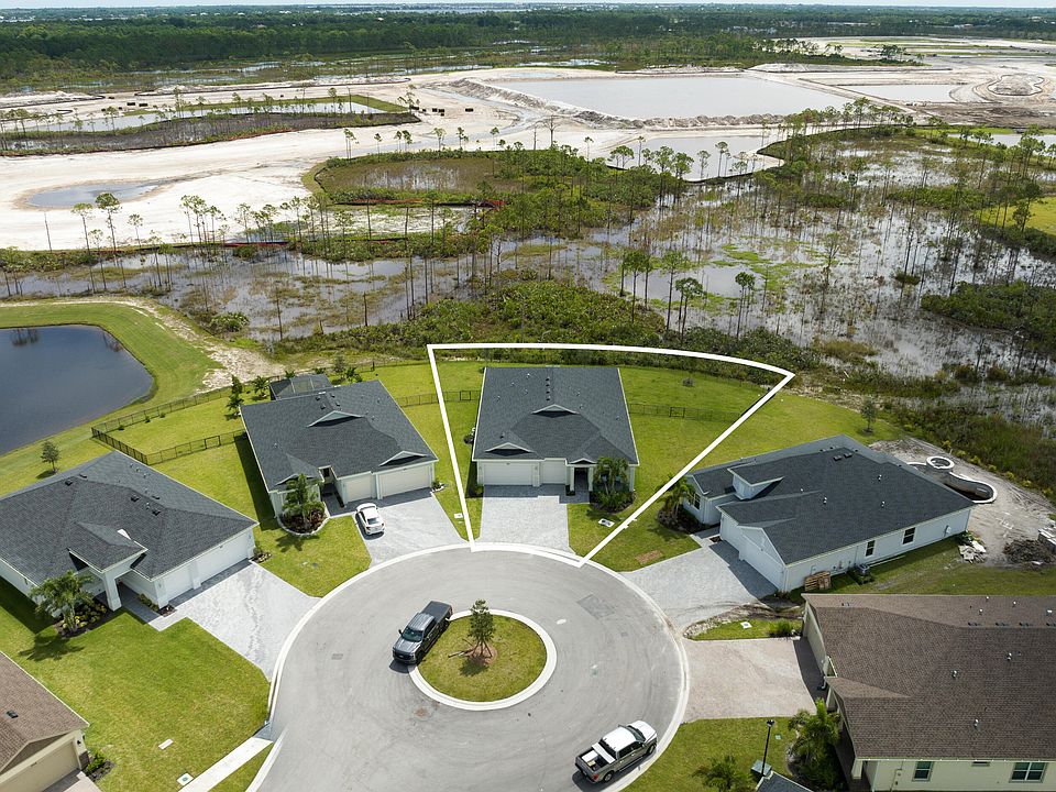 1st image of 876 SE Foxcross Way Way