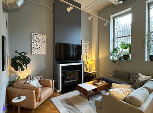 500 S Clinton St APT 104, Chicago, IL 60607