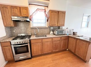 27 Bogardus St, Brooklyn, NY 11235
