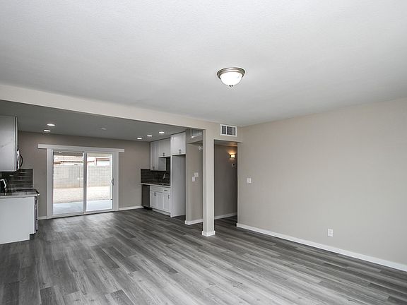 4th image of 3438 W Corrine Dr