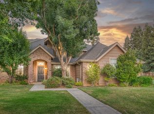 7398 N Recreation Ave, Fresno, CA