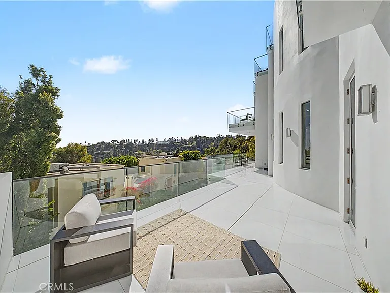9459 Beverly Crest Dr — Photo 27