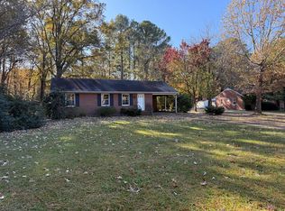 162 Hatton Ave, Kilmarnock, VA 22482
