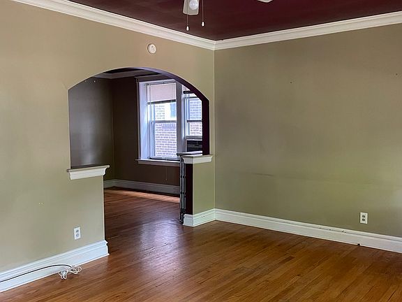 3rd image of 4988 Tholozan Ave Floor 1