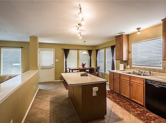 5th image of 10209 Coolidge Dr
