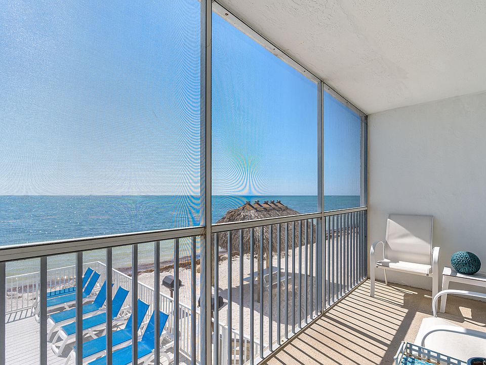 1st image of 135 Coco Plum Dr APT 1C