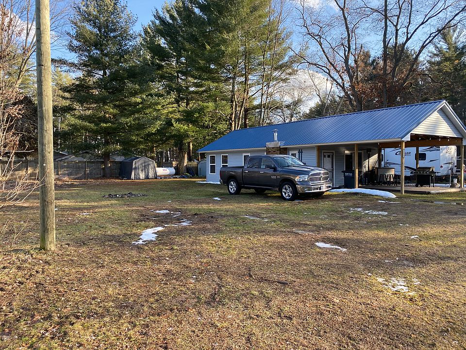 Entire home & double lot